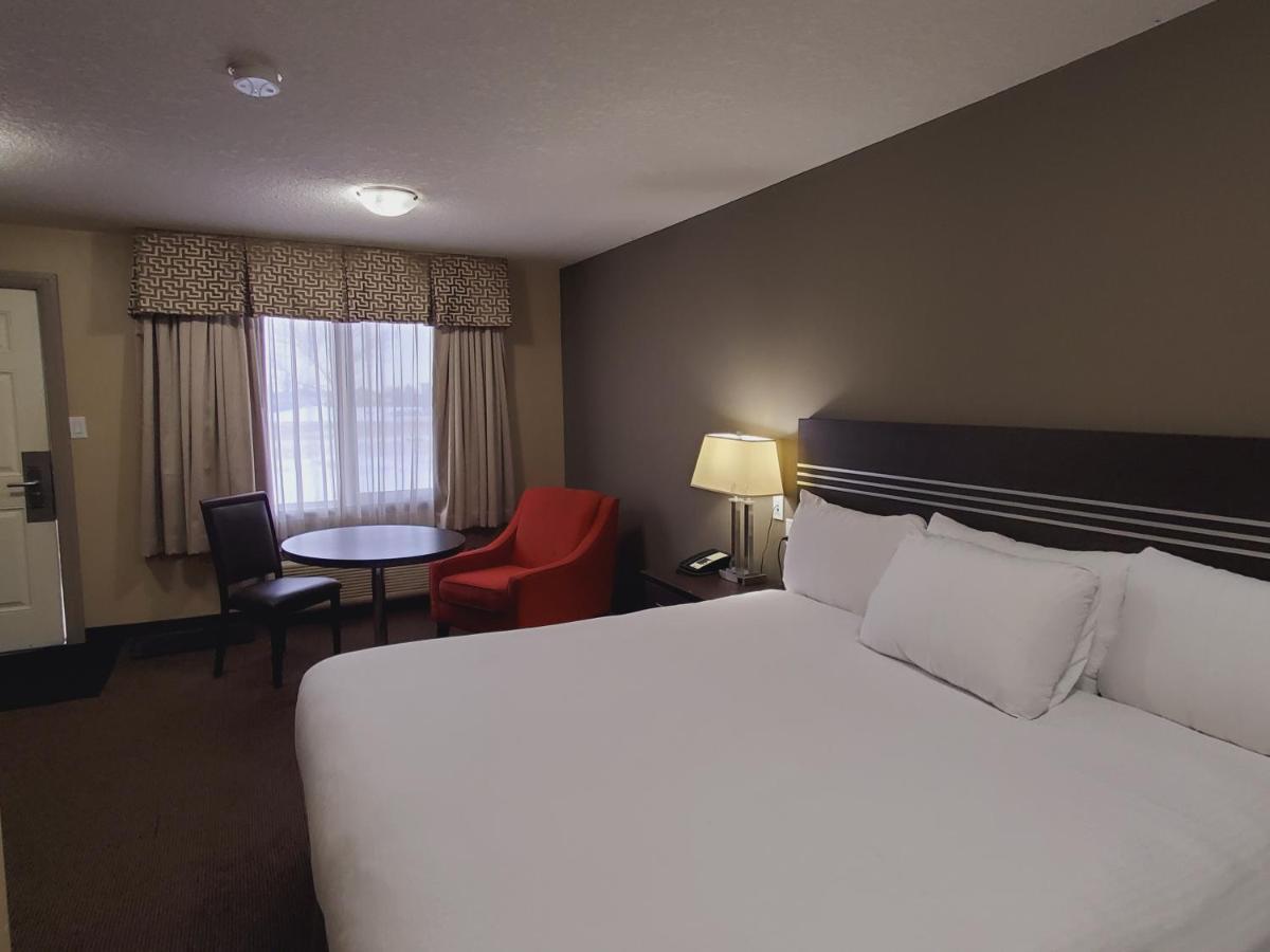 Royal Lodge Edmonton Exterior foto