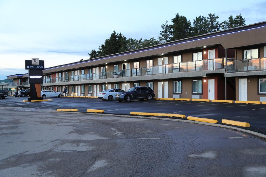 Royal Lodge Edmonton Exterior foto