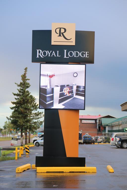 Royal Lodge Edmonton Exterior foto