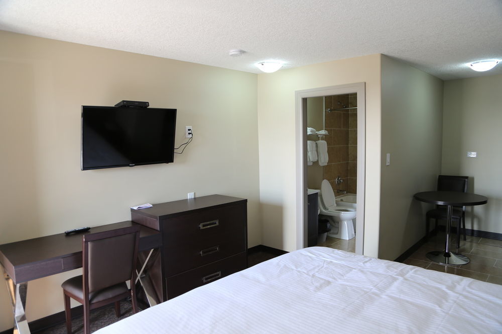 Royal Lodge Edmonton Exterior foto