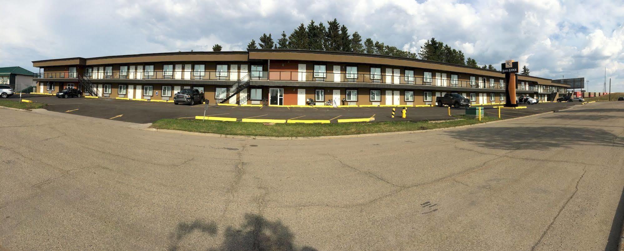 Royal Lodge Edmonton Exterior foto