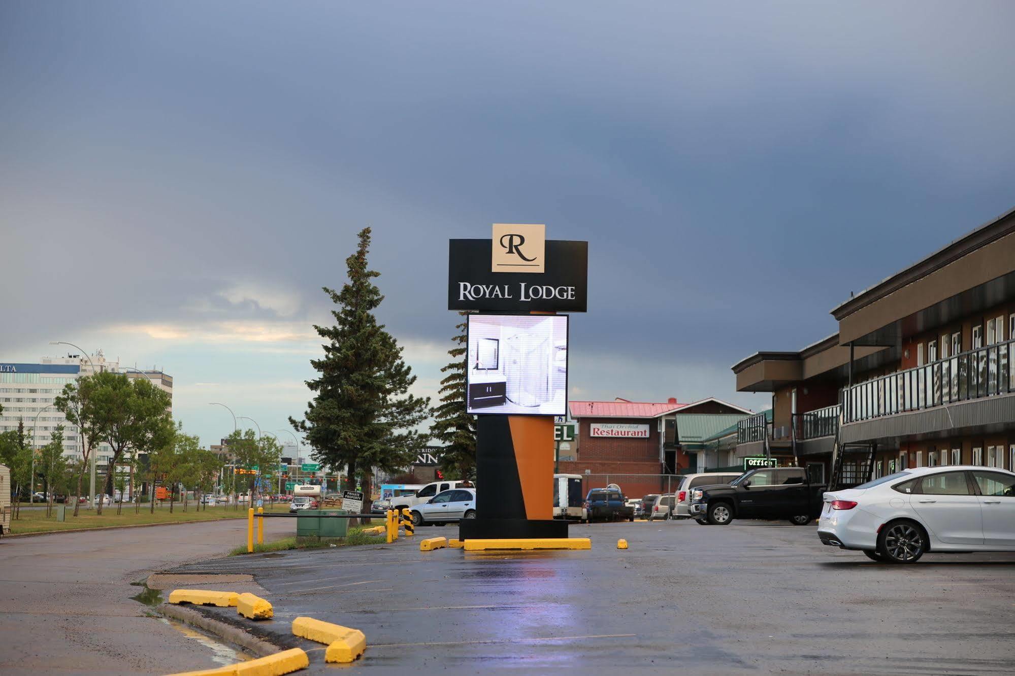 Royal Lodge Edmonton Exterior foto